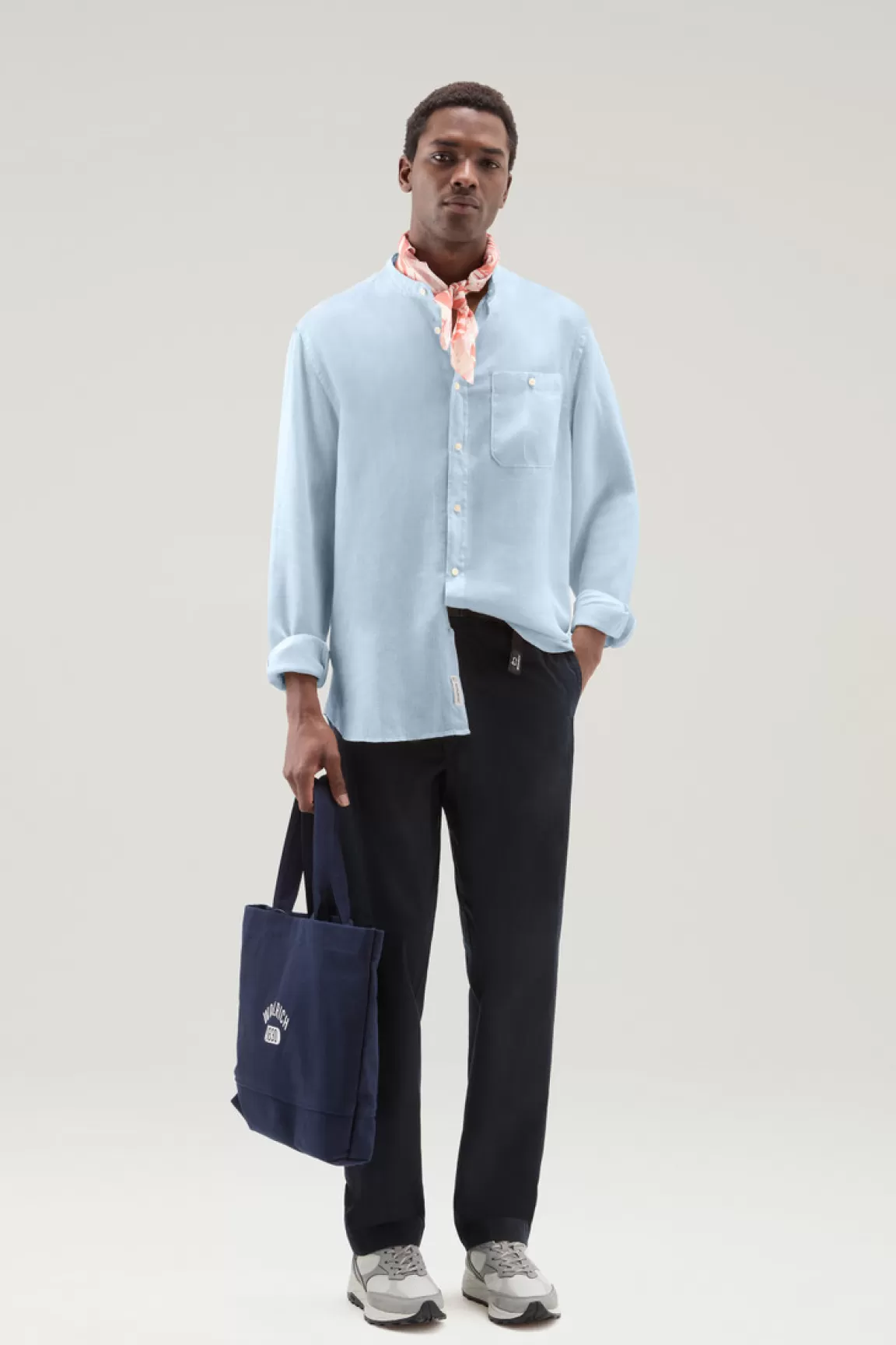 Uomo Woolrich Camicie>Camicia In Puro Lino Tinta In Capo Con Colletto Alla Coreana