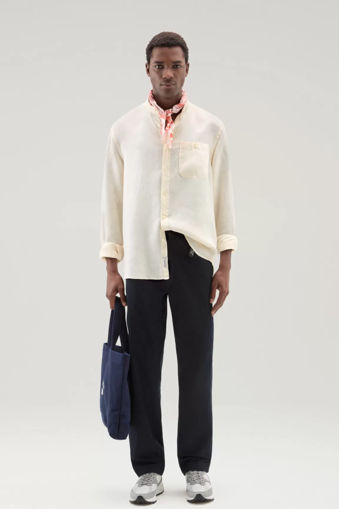 Uomo Woolrich Camicie>Camicia In Puro Lino Tinta In Capo Con Colletto Alla Coreana