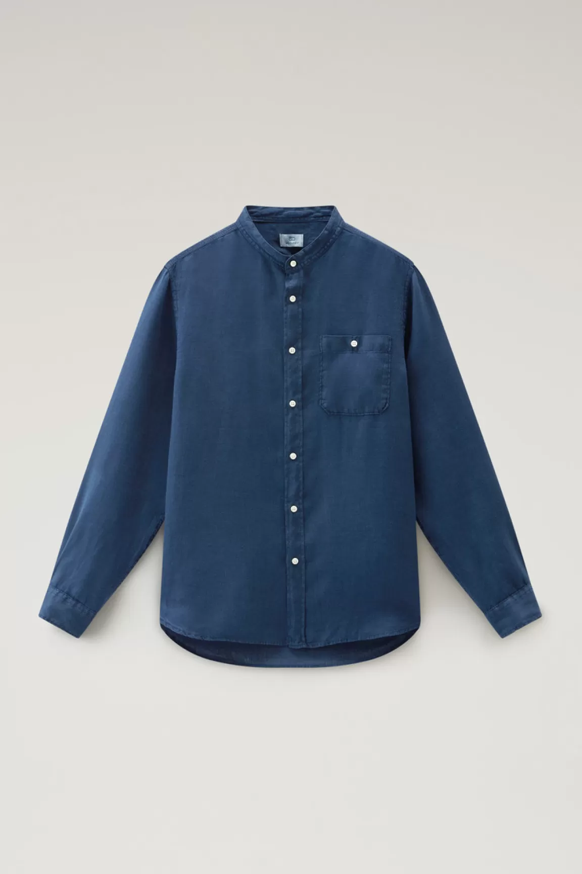 Uomo Woolrich Camicie>Camicia In Puro Lino Tinta In Capo Con Colletto Alla Coreana