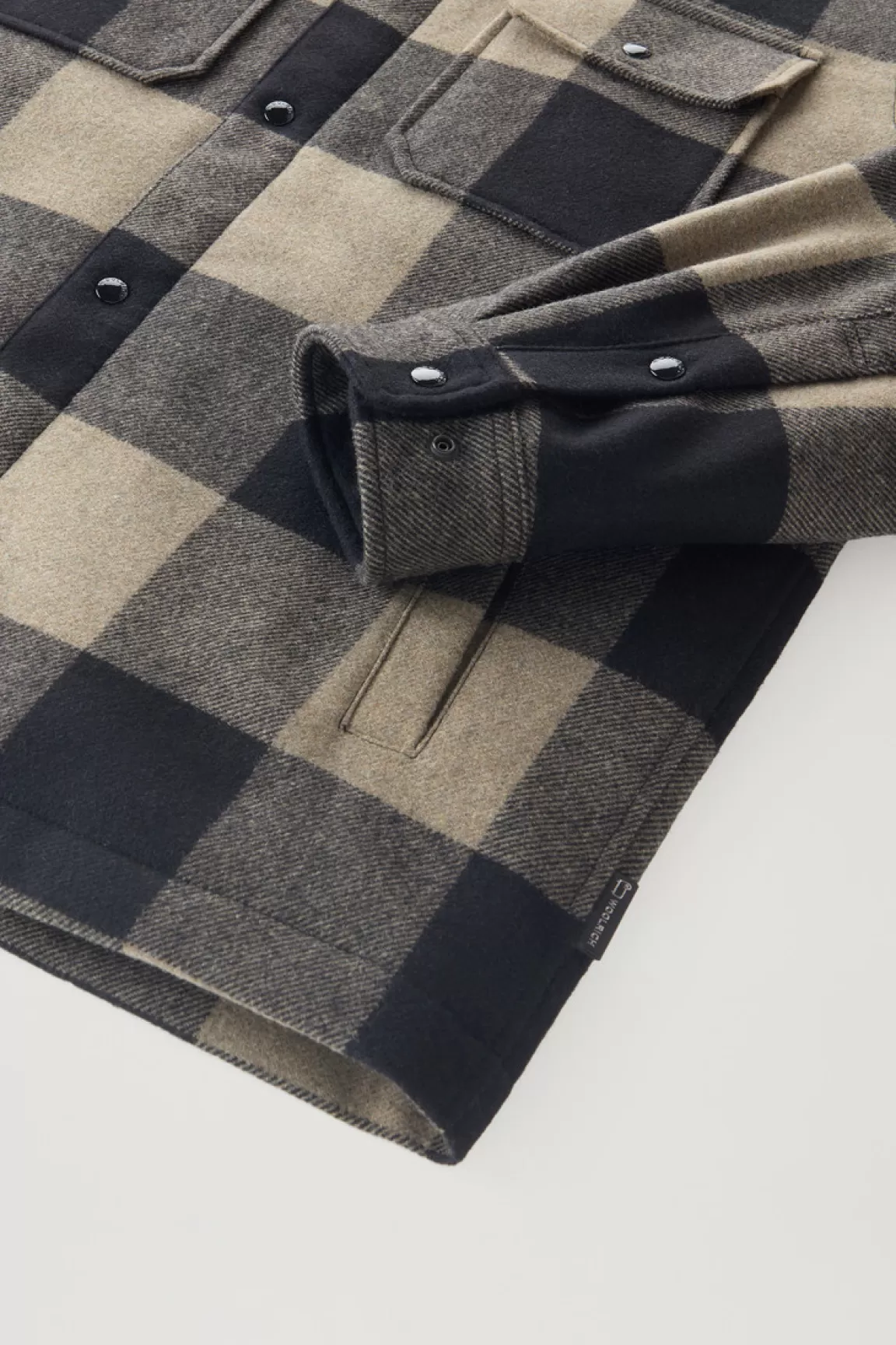 Uomo Woolrich Giacche a camicia | Giacche>Giacca A Camicia Imbottita Alaskan A Quadri In Misto Lana Italiana Riciclata