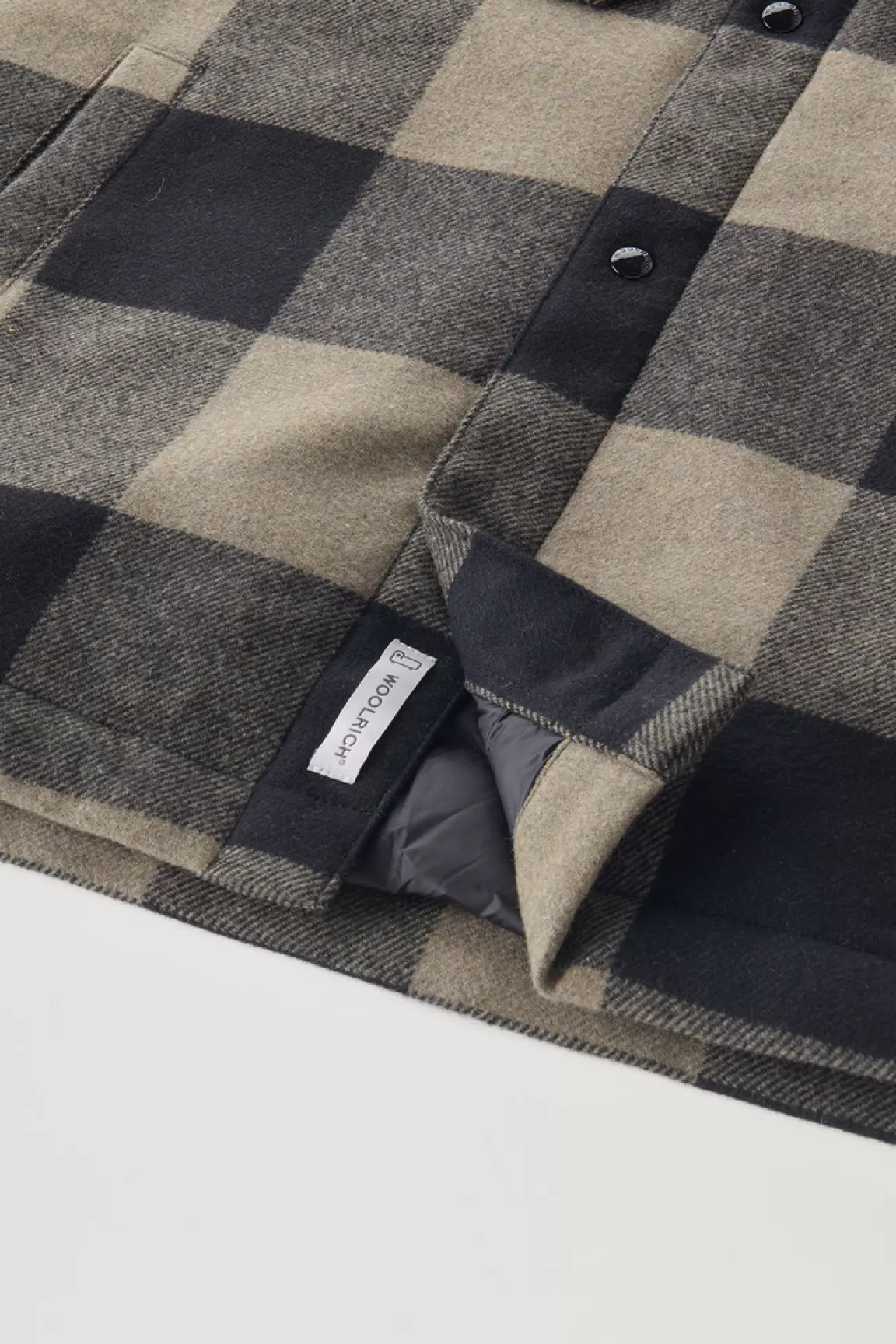 Uomo Woolrich Giacche a camicia | Giacche>Giacca A Camicia Imbottita Alaskan A Quadri In Misto Lana Italiana Riciclata