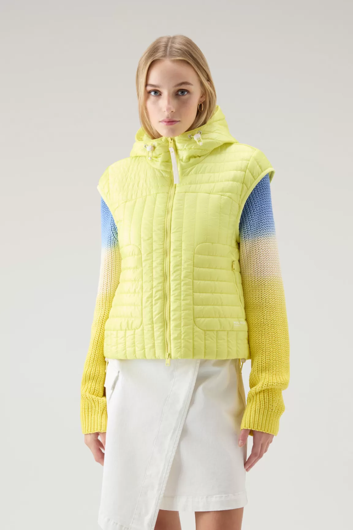 Donna Woolrich Gilet>Gilet Trapuntato In Pertex Quantum Riciclato Con Cappuccio