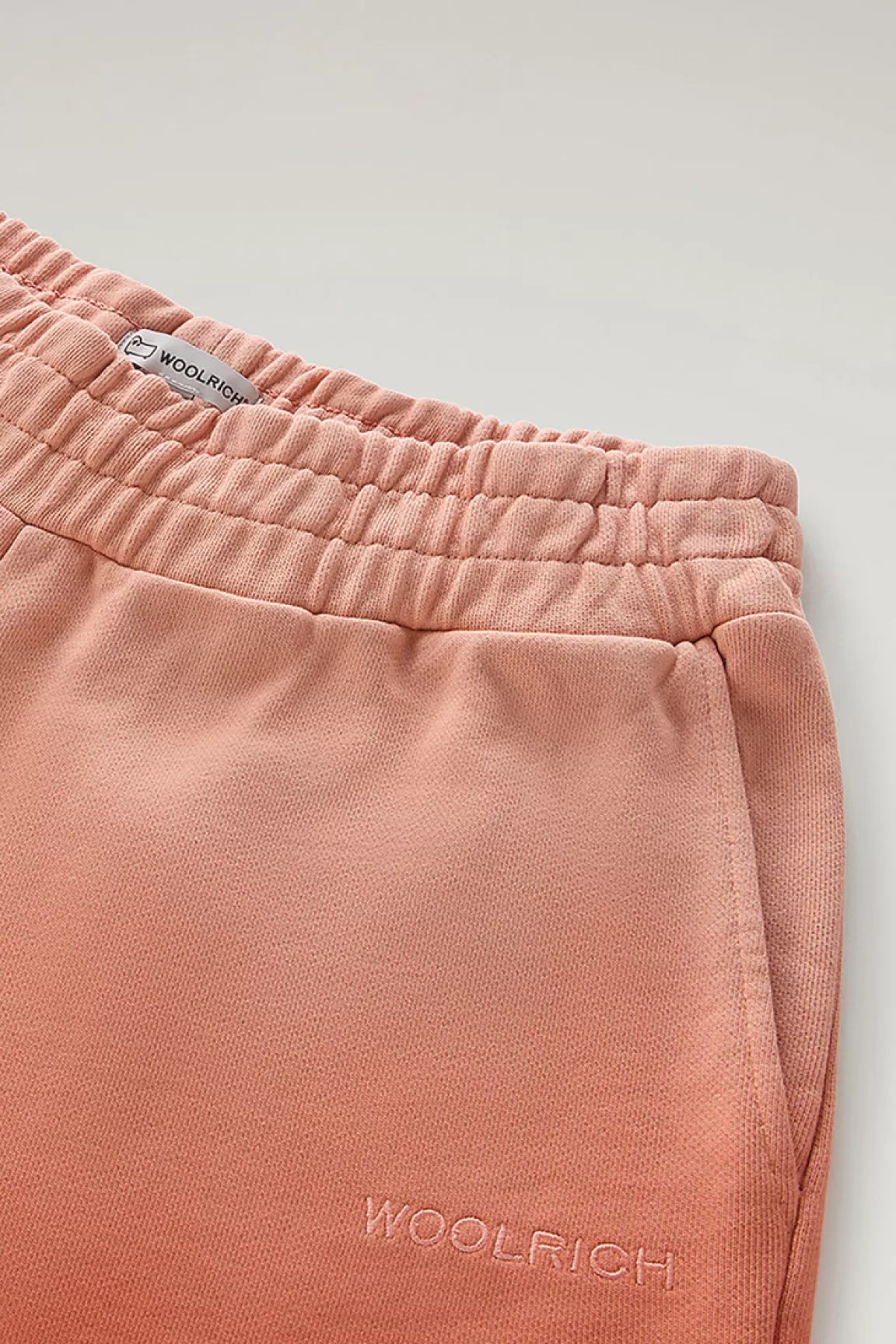 Donna Woolrich Pantaloni e pantaloncini>Pantaloncini In Cotone Felpato Tinti In Capo Con Sfumature Di Colore
