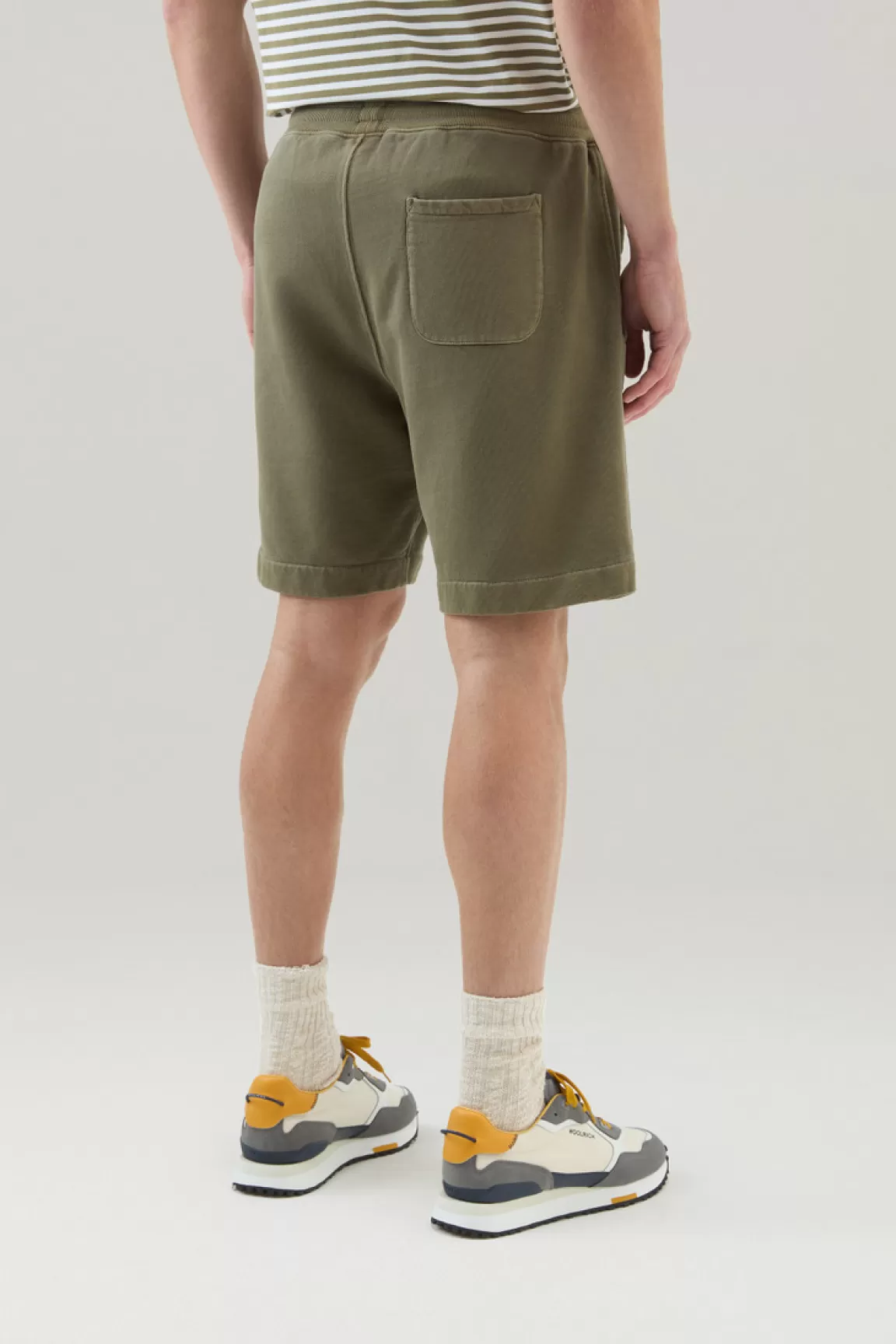 Uomo Woolrich Pantaloni e pantaloncini>Pantaloncini Sportivi Tinti In Capo In Puro Cotone Felpato