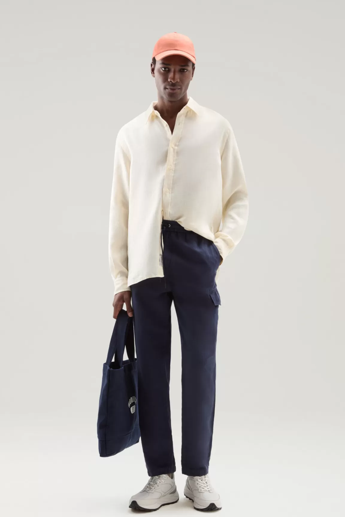 Uomo Woolrich Pantaloni e pantaloncini>Pantaloni Cargo In Misto Cotone E Lino Tinti In Capo