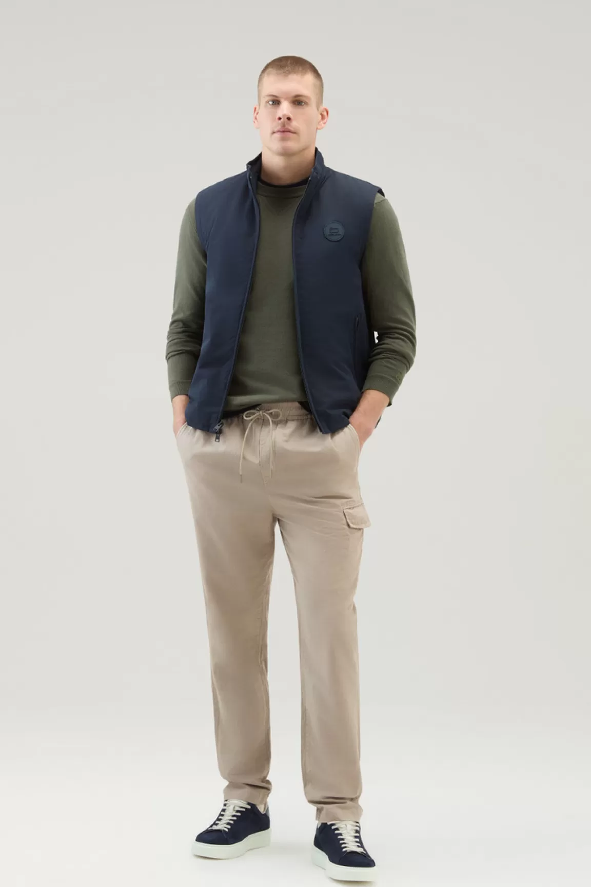 Uomo Woolrich Pantaloni e pantaloncini>Pantaloni Cargo In Misto Cotone E Lino Tinti In Capo