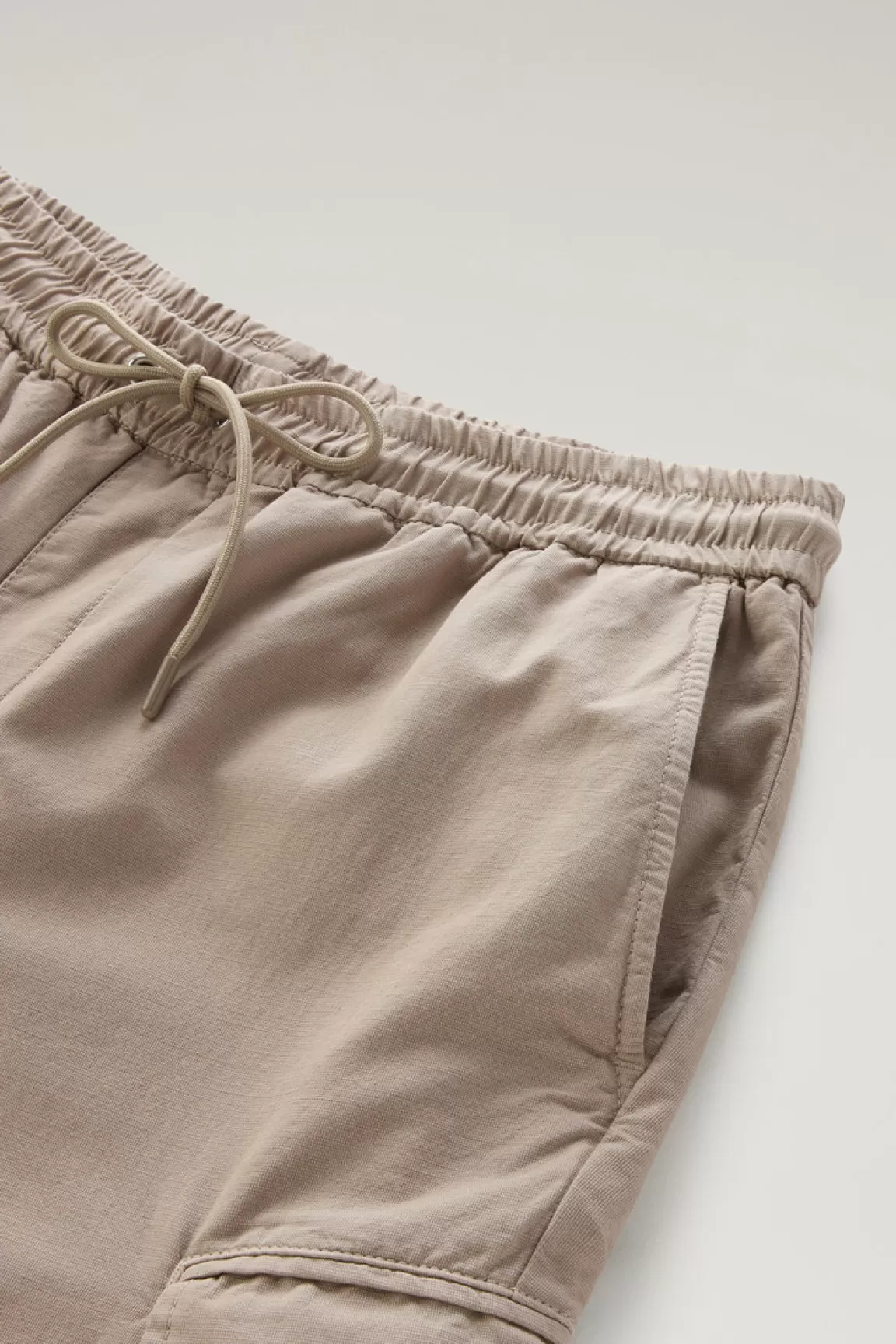 Uomo Woolrich Pantaloni e pantaloncini>Pantaloni Cargo In Misto Cotone E Lino Tinti In Capo