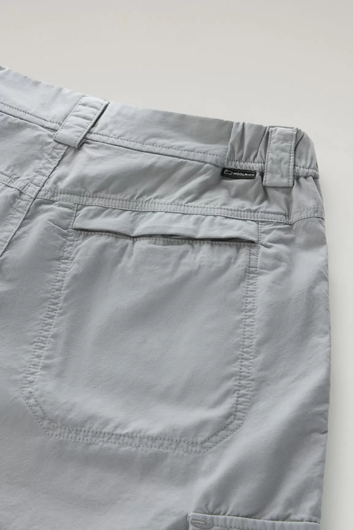 Uomo Woolrich Pantaloni e pantaloncini>Pantaloni Cargo Tinti In Capo In Gabardina Di Puro Cotone