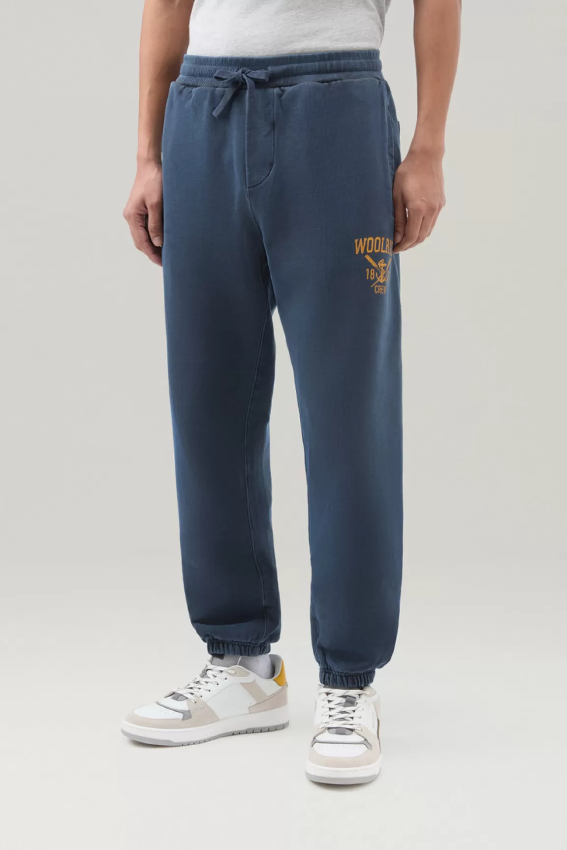 Uomo Woolrich Pantaloni e pantaloncini>Pantaloni Sportivi Tinti In Capo In Puro Cotone Felpato