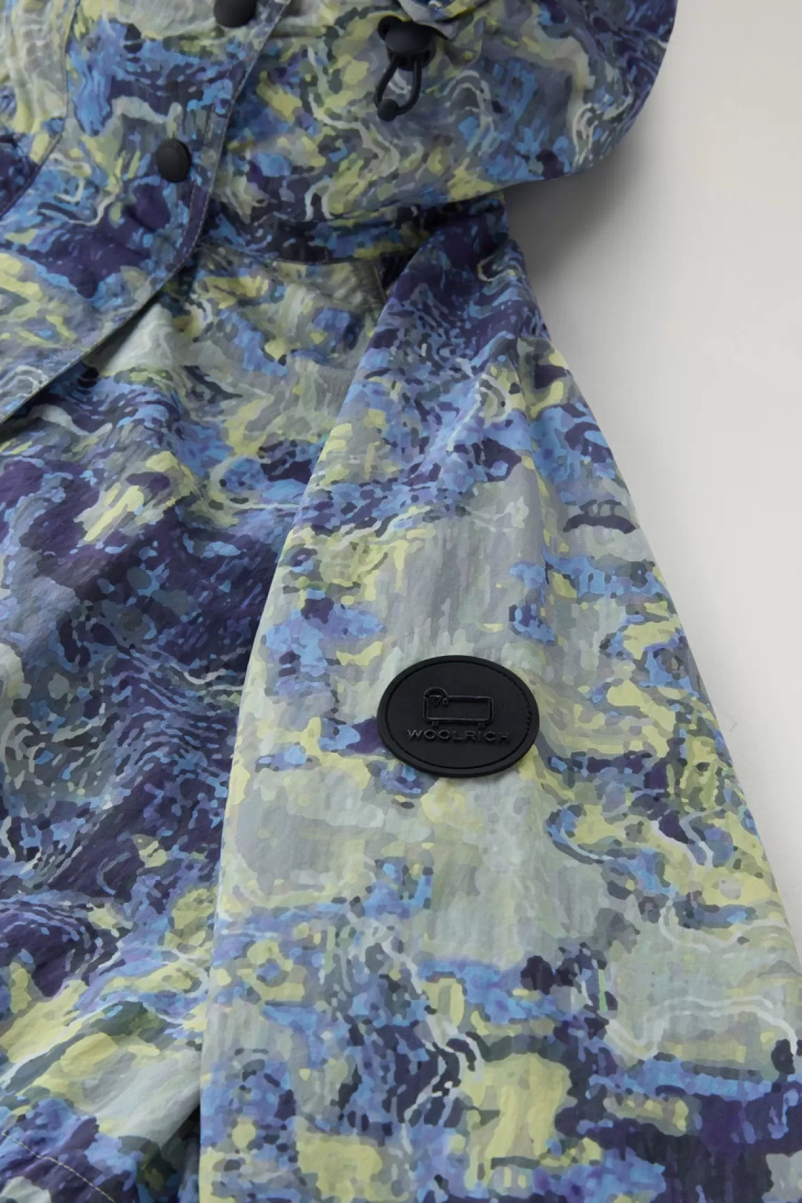 Donna Woolrich Parka>Parka Con Cappuccio In Tessuto CORDURA Stampato