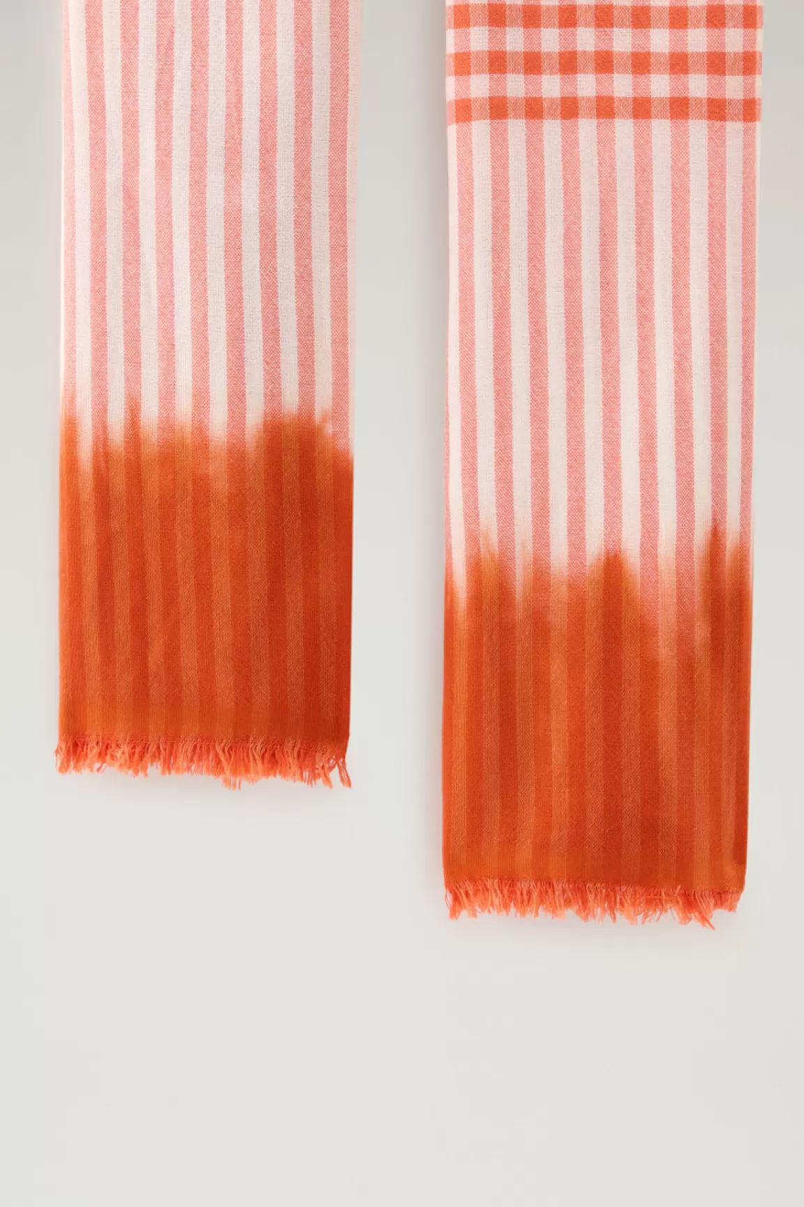 Donna Woolrich Sciarpe>Sciarpa In Misto Lana E Cotone Con Motivo Micro Check