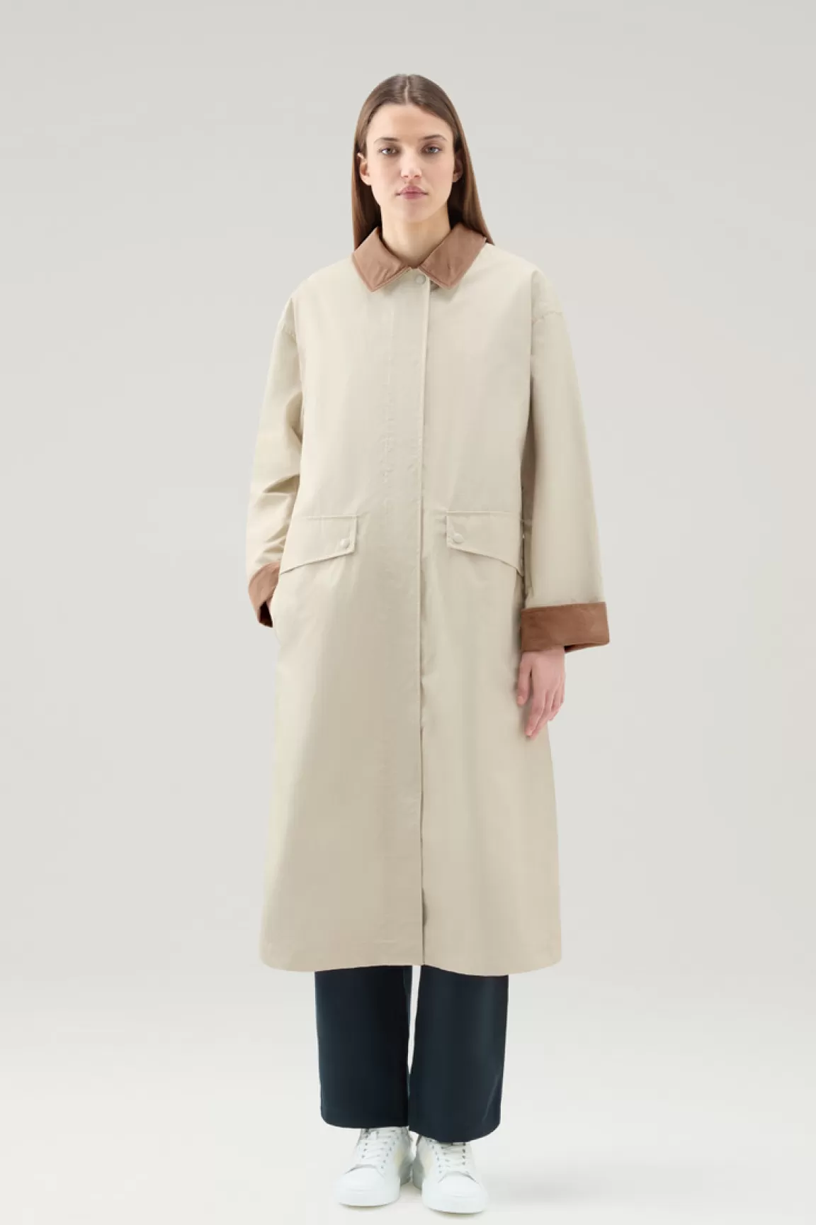 Donna Woolrich Cappotti>Trench Waxed In Misto Cotone E Nylon Con Colletto A Punta